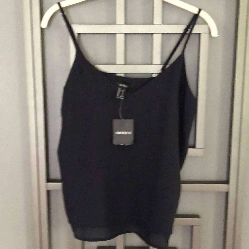 NWT Forever 21 basic classic layered Spaghetti strap top size S